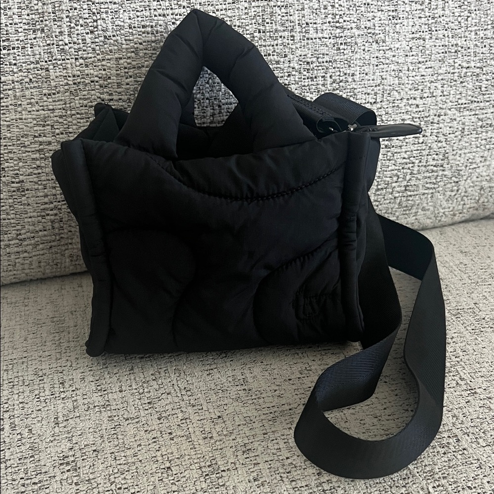 The Mini Drift Tote-Black